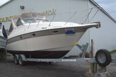 Bateau Moteur 1993 Guindo, 27 pi, Moteur: MOTEURS (2) MERC 4.3L, PIED AFPHA, GUINDIO ELECTRIQUE (prix: 29,900.00$ CAD)